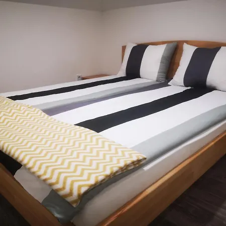 Ferienwohnung Edo Visoko Zimmer foto